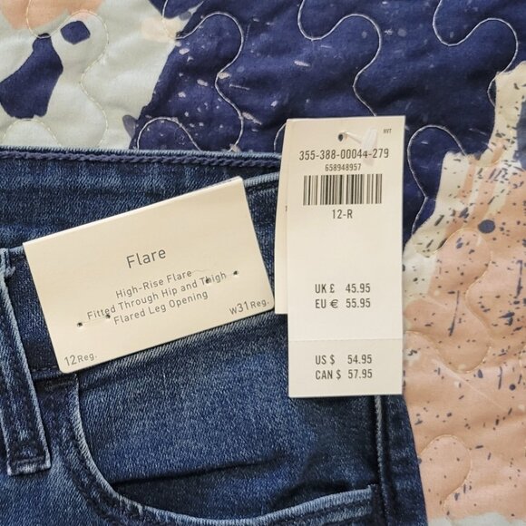 NWT Hollister high-rise Flare jeans. Size 12-R - Picture 4 of 4
